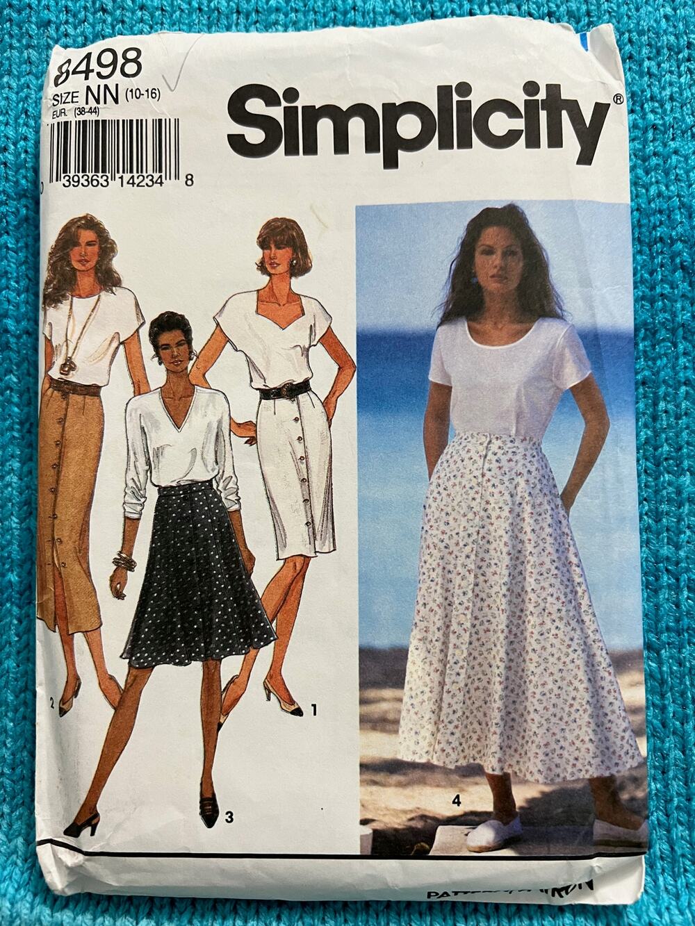 Simplicity 8498 sewing pattern Skirt swing pencil 1990s size 10-16